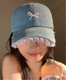 AsheKsha（アシクシャ）の「【新作】 レースフリル ボールキャップ - スウィートでキュートな立体パールリボンダックハット（キャップ）」