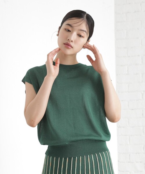 THE SHOP TK （ザ ショップ ティーケー ）の「ラメシアーフレンチ袖トップス【セットUP可/洗濯機OK】（ニット/セーター・レディース・アイボリー/ブラック/ダークグリーン・12/13）」の8枚目の写真