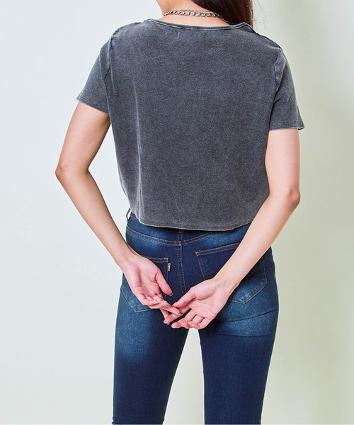 GORGE(ゴージ)の「《ピグメント×両サイドドロスト》クロップドTシャツ(Tシャツ/カットソー・レディース・ピンク/ネイビー/ブラック・F)」の8枚目の写真