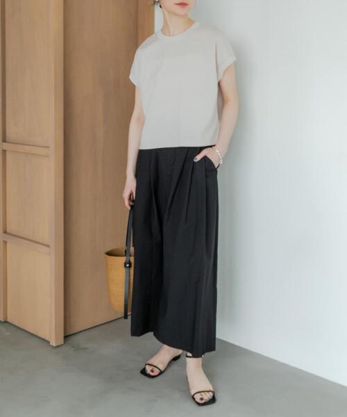 URBAN RESEARCH（アーバンリサーチ）の「『2サイズ展開』コットンナイロンタックワイドパンツ（その他パンツ・レディース・ブラック/アイボリー・40/38）」の3枚目の写真