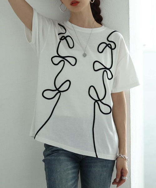 Sawa a la mode(サワアラモード)の「リボン風コード刺繍カットソー(Tシャツ/カットソー・レディース・ブラック/オフホワイト・FREE)」の2枚目の写真