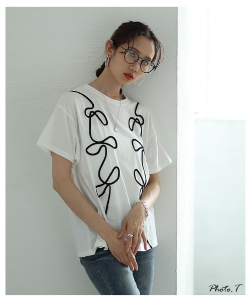 Sawa a la mode(サワアラモード)の「リボン風コード刺繍カットソー(Tシャツ/カットソー・レディース・ブラック/オフホワイト・FREE)」の4枚目の写真