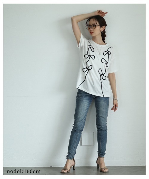Sawa a la mode(サワアラモード)の「リボン風コード刺繍カットソー(Tシャツ/カットソー・レディース・ブラック/オフホワイト・FREE)」の5枚目の写真