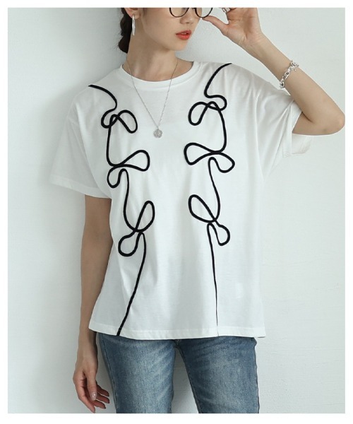 Sawa a la mode(サワアラモード)の「リボン風コード刺繍カットソー(Tシャツ/カットソー・レディース・ブラック/オフホワイト・FREE)」の12枚目の写真