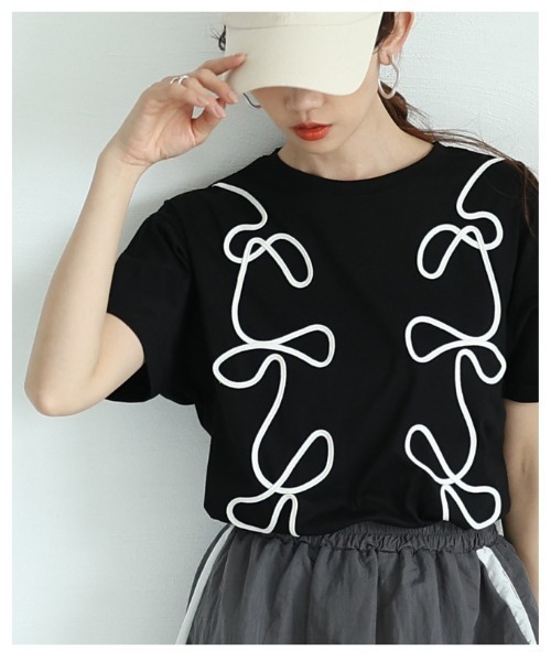 Sawa a la mode(サワアラモード)の「リボン風コード刺繍カットソー(Tシャツ/カットソー・レディース・ブラック/オフホワイト・FREE)」の15枚目の写真