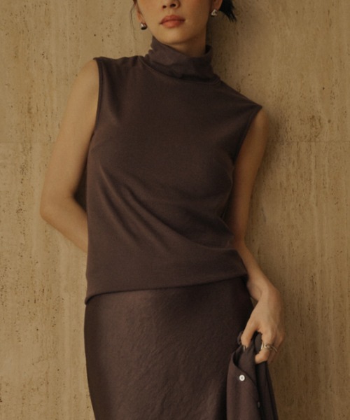 anuans（アニュアンス）の「テンセルウールノースリーブカットトップス（Tシャツ/カットソー・レディース・ライトベージュ/ブラック/ブラウン/チャコールグレー・F）」の5枚目の写真