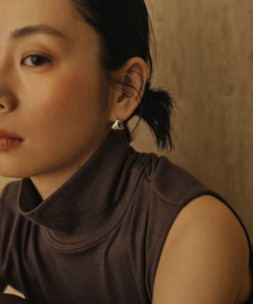 anuans（アニュアンス）の「テンセルウールノースリーブカットトップス（Tシャツ/カットソー・レディース・ライトベージュ/ブラック/ブラウン/チャコールグレー・F）」の18枚目の写真