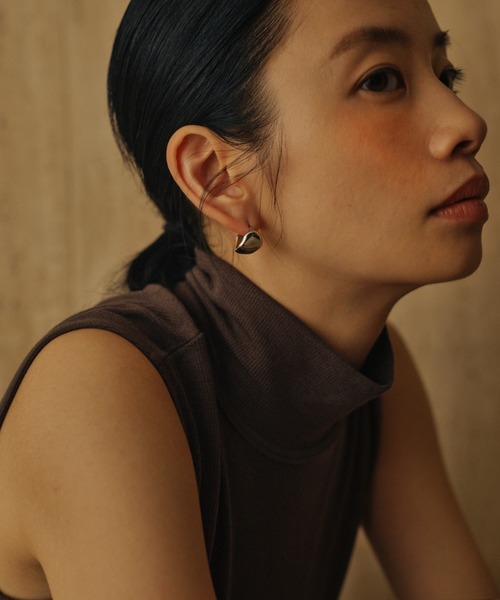 anuans（アニュアンス）の「テンセルウールノースリーブカットトップス（Tシャツ/カットソー・レディース・ライトベージュ/ブラック/ブラウン/チャコールグレー・F）」の19枚目の写真