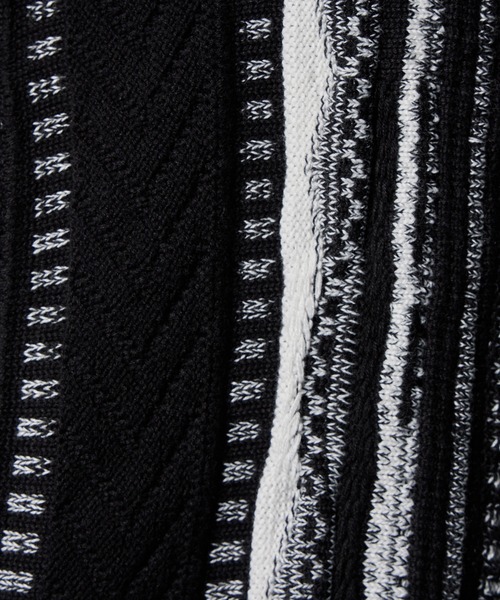 HIDEAWAYS NICOLE（ハイダウェイニコル）の「ランダムストライプ３Dニットカーディガン（カーディガン/ボレロ・メンズ・ホワイト×ブラック/ブラック×ホワイト/ブルー系/ブラック系・MEDIUM/X-LARGE/LARGE）」の5枚目の写真
