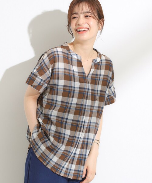 SHOO・LA・RUE(シューラルー)の「【S-LL】きれいに体型カバー さらシャリコットン スキッパーシャツ(シャツ/ブラウス・レディース・ダークブラウン系1/ホワイト系4/ワイン系3/ブルー・01/04/02/03)」の3枚目の写真