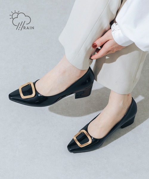 EVOL（イーボル）の「【晴雨兼用・クッション入り】ゴールドバックル4.5cmパンプス IZ5771（レインシューズ・レディース・ベージュ/ブラック/ベージュ系その他/ブラック系その他/アイボリー・25.0cm/22.0cm/22.5cm/23.5cm/24.5cm/23.0cm/24.0cm）」の4枚目の写真
