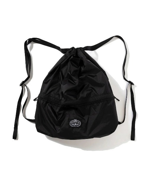 POLeR（ポーラー）の「POLER LIGHT STUFF KNAPSACK（ポーラー ライトスタッフ ナップザック）（バックパック/リュック・メンズ・イエロー/パープル/ブラック・ONE SIZE）」の2枚目の写真
