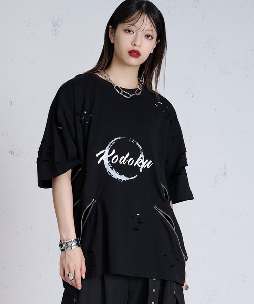 狐独】ジップデザインロゴプリントTシャツ（Tシャツ/カットソー