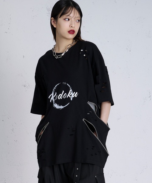 狐独(コドク)の「ジップデザインロゴプリントTシャツ(Tシャツ/カットソー・メンズ・ブラック/オフホワイト・MEDIUM/LARGE)」の10枚目の写真