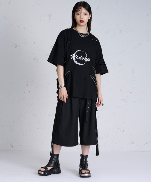狐独(コドク)の「ジップデザインロゴプリントTシャツ(Tシャツ/カットソー・メンズ・ブラック/オフホワイト・MEDIUM/LARGE)」の14枚目の写真