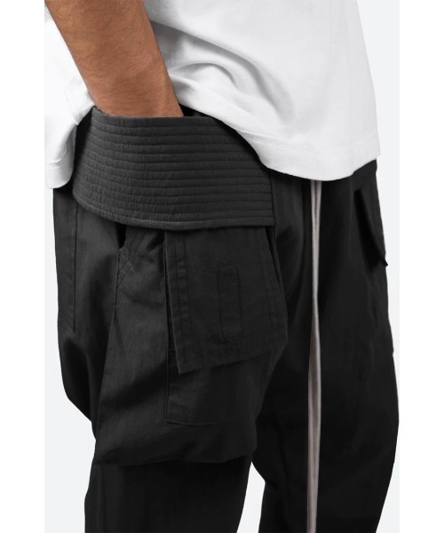 mnml（ミニマル）の「【mnml】DROP CROTCH CARGO PANTS [I]（カーゴパンツ・メンズ・ブラック・M/L/2XL/XL）」の5枚目の写真