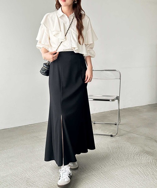 GeeRA(ジーラ)の「スリットマーメイドロングフレアスカート(スカート・レディース・チャコール/ベージュ/ブラック・SMALL/MEDIUM/LARGE/X-LARGE)」の5枚目の写真