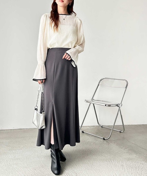 GeeRA(ジーラ)の「スリットマーメイドロングフレアスカート(スカート・レディース・チャコール/ベージュ/ブラック・SMALL/MEDIUM/LARGE/X-LARGE)」の11枚目の写真