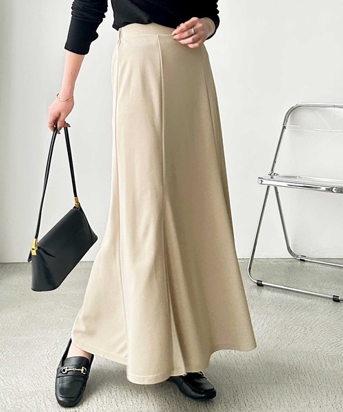 GeeRA(ジーラ)の「スリットマーメイドロングフレアスカート(スカート・レディース・チャコール/ベージュ/ブラック・SMALL/MEDIUM/LARGE/X-LARGE)」の13枚目の写真