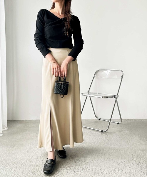 GeeRA(ジーラ)の「スリットマーメイドロングフレアスカート(スカート・レディース・チャコール/ベージュ/ブラック・SMALL/MEDIUM/LARGE/X-LARGE)」の17枚目の写真