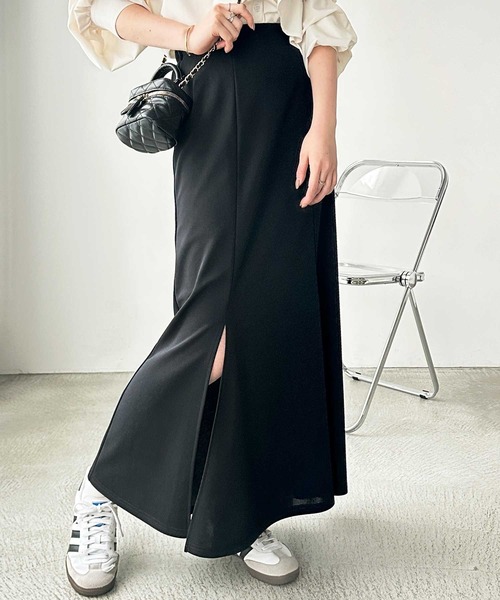 GeeRA(ジーラ)の「スリットマーメイドロングフレアスカート(スカート・レディース・チャコール/ベージュ/ブラック・SMALL/MEDIUM/LARGE/X-LARGE)」の21枚目の写真