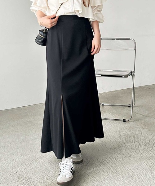 GeeRA(ジーラ)の「スリットマーメイドロングフレアスカート(スカート・レディース・チャコール/ベージュ/ブラック・SMALL/MEDIUM/LARGE/X-LARGE)」の22枚目の写真