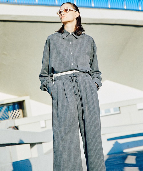 MAISON SPECIAL（メゾンスペシャル）の「長袖シャツ（シャツ/ブラウス・レディース・グレー・FREE）」の2枚目の写真