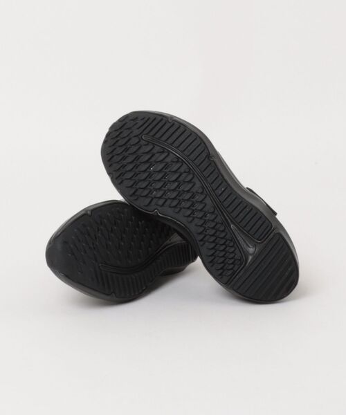 NIKE(ナイキ)の「NIKE/ナイキ キッズ スニーカー 運動靴 ランニング 面ファスナー ナイキ コスミック ランナー PSV HM4400-001(スニーカー・キッズ・ブラック×ブラック・18.0cm/17.0cm/19.0cm/22.0cm/21.0cm/20.0cm)」の10枚目の写真
