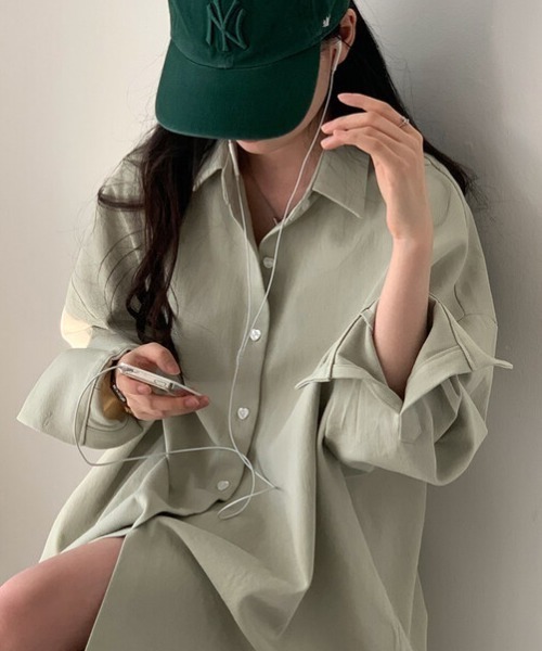 cammie(キャミー)の「オーバーサイズカラーシャツ(シャツ/ブラウス・レディース・ブラック/オリーブ/ライトピンク/オフホワイト・MEDIUM/LARGE)」の14枚目の写真