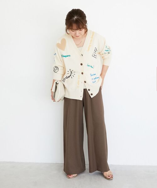 le.coeur blanc(ルクールブラン)の「《手洗い可能》TORRAZZO DONNA エンブロイダリーニットカーデ(カーディガン/ボレロ・レディース・グレー/アイボリー・38)」の8枚目の写真