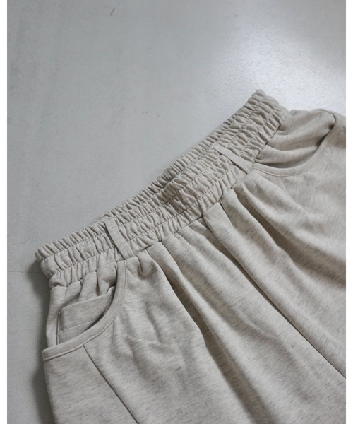 JUMELLE（ジュメロ）の「バレルレッグスウェットパンツ（スウェットパンツ・レディース・チャコール/アイボリー・SMALL/MEDIUM）」の22枚目の写真