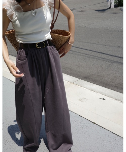 JUMELLE（ジュメロ）の「バレルレッグスウェットパンツ（スウェットパンツ・レディース・チャコール/アイボリー・SMALL/MEDIUM）」の15枚目の写真