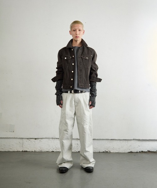 NVRFRGT(ネヴァーフォーゲット)の「3D TRUCKER JACKET(デニムジャケット・メンズ・ダークブラウン/ダークグレー・2)」の5枚目の写真