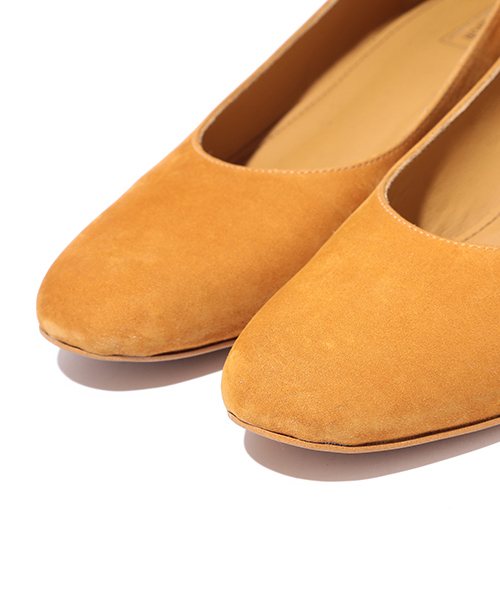 CHEMBUR(チェンバー)の「CHEMBUR / 別注 ラウンド スクエアカットパンプス(パンプス・レディース・ブラウン系その他/ブラック・37/36/35.5/36.5/35/38/37.5)」の8枚目の写真