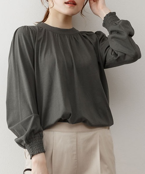 RCD(アールシーディー)の「プチハイネックボリュームスリーブカットソー(Tシャツ/カットソー・レディース・ブラック/チャコールグレー/ライトブラウン/グレイッシュベージュ/ホワイト・M-L/LL~3L/4L~5L)」の4枚目の写真