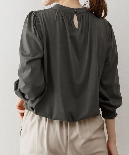 RCD(アールシーディー)の「プチハイネックボリュームスリーブカットソー(Tシャツ/カットソー・レディース・ブラック/チャコールグレー/ライトブラウン/グレイッシュベージュ/ホワイト・M-L/LL~3L/4L~5L)」の13枚目の写真