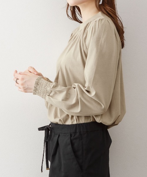 RCD(アールシーディー)の「プチハイネックボリュームスリーブカットソー(Tシャツ/カットソー・レディース・ブラック/チャコールグレー/ライトブラウン/グレイッシュベージュ/ホワイト・M-L/LL~3L/4L~5L)」の19枚目の写真