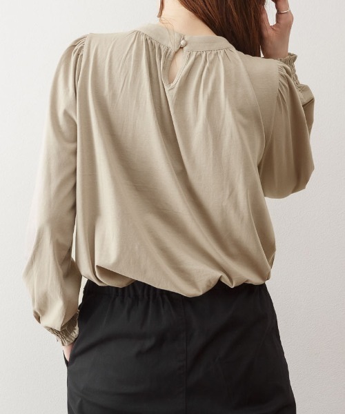 RCD(アールシーディー)の「プチハイネックボリュームスリーブカットソー(Tシャツ/カットソー・レディース・ブラック/チャコールグレー/ライトブラウン/グレイッシュベージュ/ホワイト・M-L/LL~3L/4L~5L)」の20枚目の写真
