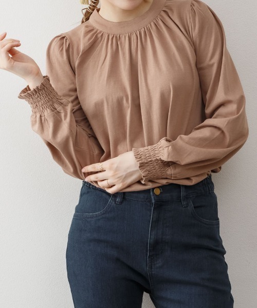 RCD(アールシーディー)の「プチハイネックボリュームスリーブカットソー(Tシャツ/カットソー・レディース・ブラック/チャコールグレー/ライトブラウン/グレイッシュベージュ/ホワイト・M-L/LL~3L/4L~5L)」の15枚目の写真