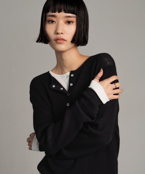 LOWRYS FARM（ローリーズファーム）の「シアーヘンリーニットプルオーバー  587720（ニット/セーター・レディース・ブラック/ブラウン/アイボリー/ピンク・LARGE/MEDIUM）」の2枚目の写真