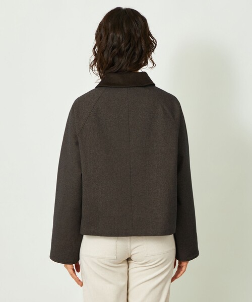 MACKINTOSH PHILOSOPHY(マッキントッシュ フィロソフィー)の「GREY LABEL 【SOMERFORD SHORT(サマーフォード ショート)】(ブルゾン・レディース・ブラウン系その他5/ベージュ/ダークネイビー・2/6)」の11枚目の写真