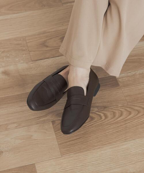URBAN RESEARCH DOORS（アーバンリサーチドアーズ）の「ベーシックローファー（パンプス・レディース・ブラウン/ブラック・36/37/38）」の2枚目の写真