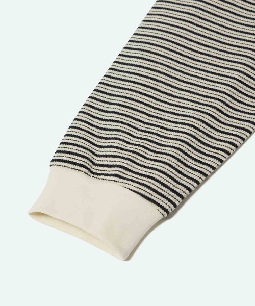 penguin BY MUNSINGWEAR(ペンギン バイ マンシングウェア)の「60’S RAGLAN SLEEVE POLO(BORDER) 長袖ポロシャツ ゴルフウェア(ポロシャツ・メンズ・レッド/ブラック・L/XL/M)」の6枚目の写真