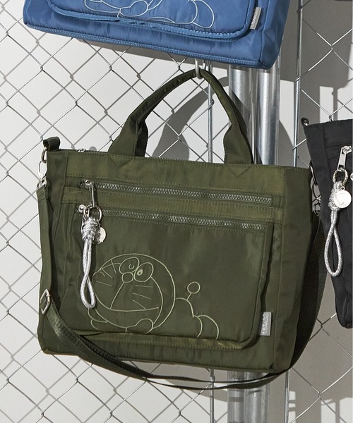 SALON de RUBAN(サロンドルヴァン)の「【SALON de RUBAN / サロン ド ルヴァン】 ドラえもん 2wayハンドバッグ(ハンドバッグ・レディース・カーキ/グレー/ブルー/ブラック・FREE)」の1枚目の写真