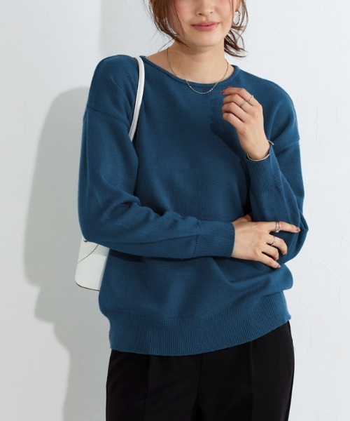 Pierrot(ピエロ)の「プレミアムカシミヤタッチボートネックオーバーサイズニット(ニット/セーター・レディース・ピンク系その他/アイボリー/杢グレー/ブラック/インディゴブルー/ベージュ・M/L)」の5枚目の写真