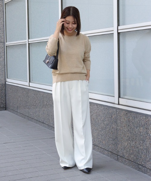 Pierrot(ピエロ)の「プレミアムカシミヤタッチボートネックオーバーサイズニット(ニット/セーター・レディース・ピンク系その他/アイボリー/杢グレー/ブラック/インディゴブルー/ベージュ・M/L)」の11枚目の写真