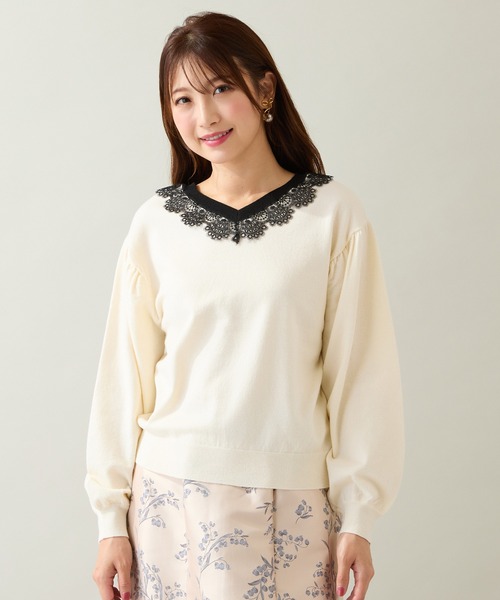 Rose Tiara(ローズティアラ)の「【前後2WAY】レースニットプルオーバー(ニット/セーター・レディース・オフホワイト/ブラック・38/42/46)」の3枚目の写真