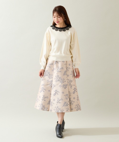 Rose Tiara(ローズティアラ)の「【前後2WAY】レースニットプルオーバー(ニット/セーター・レディース・オフホワイト/ブラック・38/42/46)」の5枚目の写真