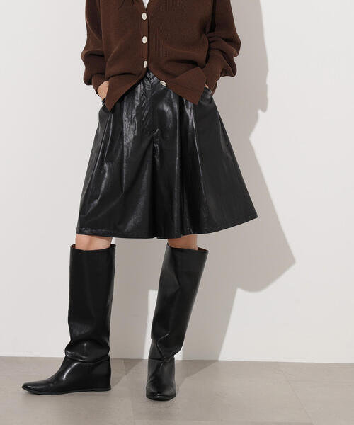 N.（N. Natural Beauty Basic）（エヌエヌナチュラルビューティーベーシック）の「フェイクレザーハーフパンツ（その他パンツ・レディース・ブラウン/ブラック・MEDIUM）」の6枚目の写真