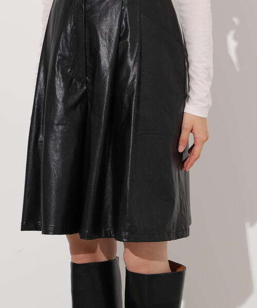 N.（N. Natural Beauty Basic）（エヌエヌナチュラルビューティーベーシック）の「フェイクレザーハーフパンツ（その他パンツ・レディース・ブラウン/ブラック・MEDIUM）」の20枚目の写真